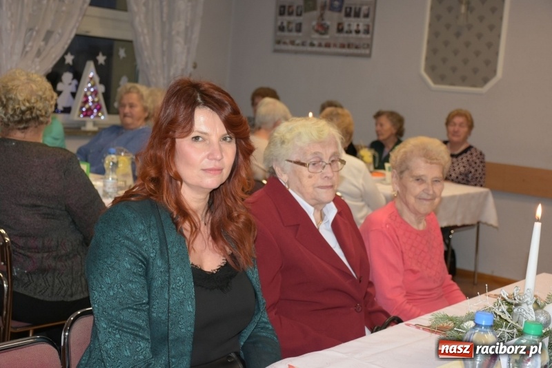 Zdjęcie w galerii na portalu naszraciborz.pl: Gdy pierwsza gwiazdka na niebie zabłyśnie...  wiadomości z regionu