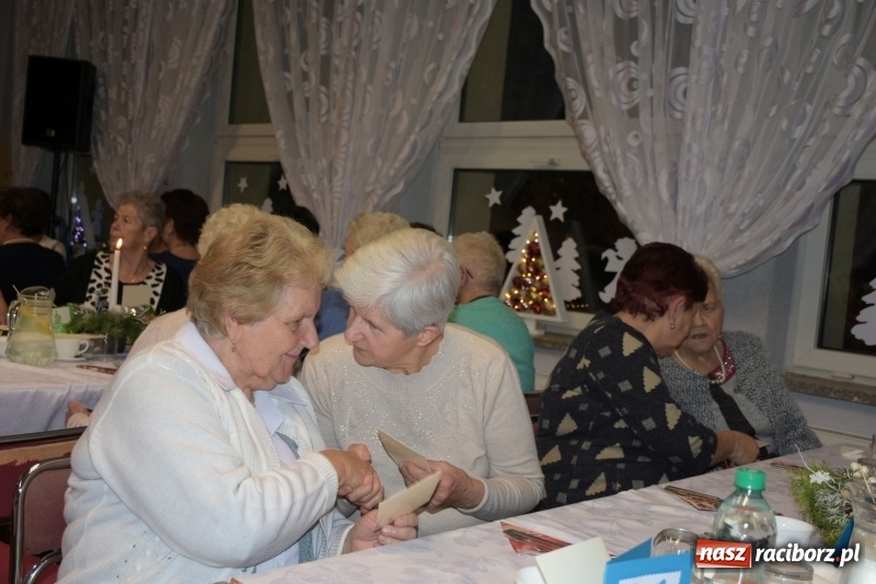 Zdjęcie w galerii na portalu naszraciborz.pl: Gdy pierwsza gwiazdka na niebie zabłyśnie...  wiadomości z regionu