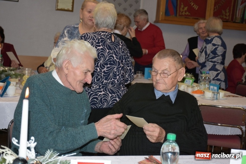 Zdjęcie w galerii na portalu naszraciborz.pl: Gdy pierwsza gwiazdka na niebie zabłyśnie...  wiadomości z regionu