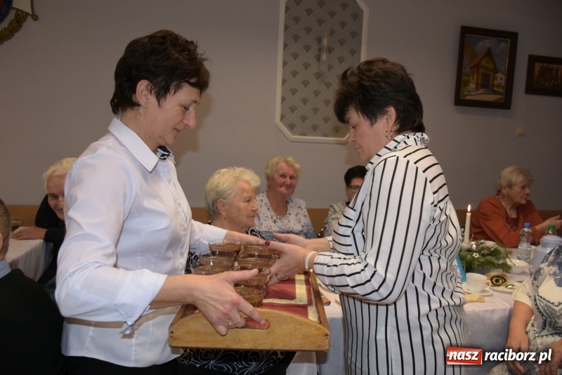 Zdjęcie w galerii na portalu naszraciborz.pl: Gdy pierwsza gwiazdka na niebie zabłyśnie...  wiadomości z regionu