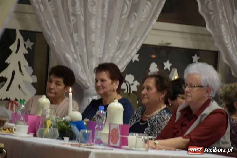 Zdjęcie w galerii na portalu naszraciborz.pl: Gdy pierwsza gwiazdka na niebie zabłyśnie...  wiadomości z regionu