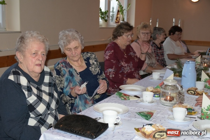 Zdjęcie w galerii na portalu naszraciborz.pl: Gdy pierwsza gwiazdka na niebie zabłyśnie...  wiadomości z regionu