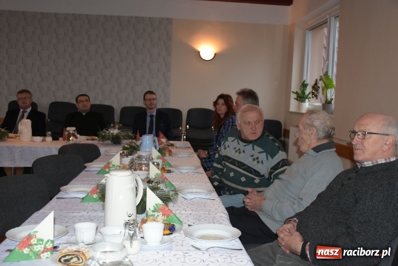 Zdjęcie w galerii na portalu naszraciborz.pl: Gdy pierwsza gwiazdka na niebie zabłyśnie...  wiadomości z regionu