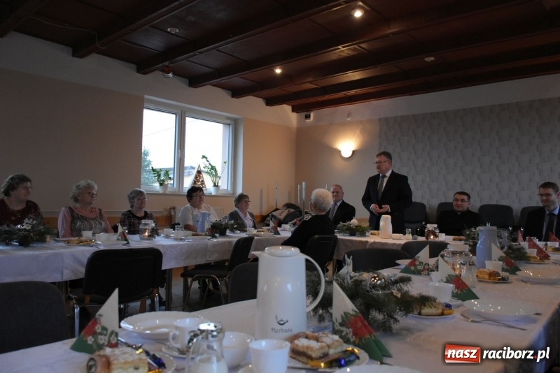 Zdjęcie w galerii na portalu naszraciborz.pl: Gdy pierwsza gwiazdka na niebie zabłyśnie...  wiadomości z regionu