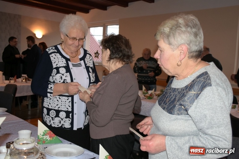 Zdjęcie w galerii na portalu naszraciborz.pl: Gdy pierwsza gwiazdka na niebie zabłyśnie...  wiadomości z regionu
