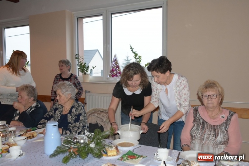 Zdjęcie w galerii na portalu naszraciborz.pl: Gdy pierwsza gwiazdka na niebie zabłyśnie...  wiadomości z regionu