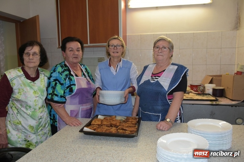 Zdjęcie w galerii na portalu naszraciborz.pl: Gdy pierwsza gwiazdka na niebie zabłyśnie...  wiadomości z regionu