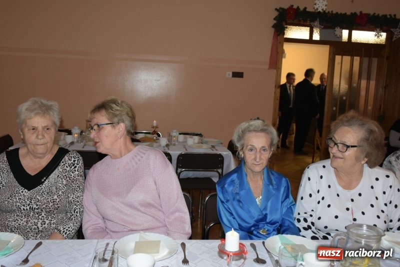 Zdjęcie w galerii na portalu naszraciborz.pl: Gdy pierwsza gwiazdka na niebie zabłyśnie...  wiadomości z regionu