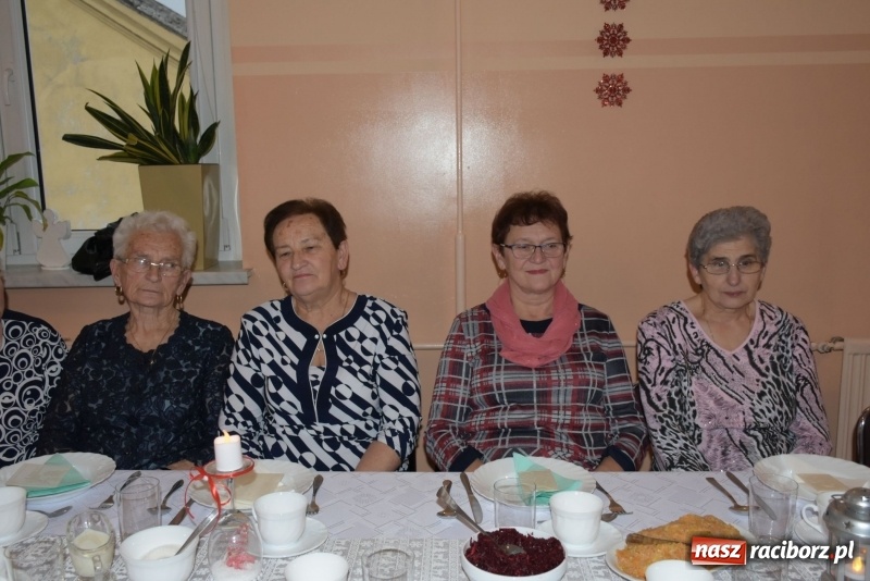 Zdjęcie w galerii na portalu naszraciborz.pl: Gdy pierwsza gwiazdka na niebie zabłyśnie...  wiadomości z regionu