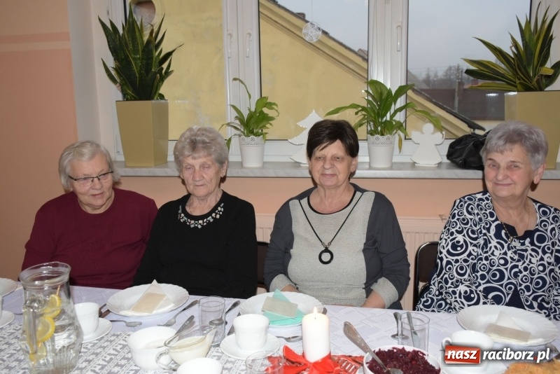 Zdjęcie w galerii na portalu naszraciborz.pl: Gdy pierwsza gwiazdka na niebie zabłyśnie...  wiadomości z regionu