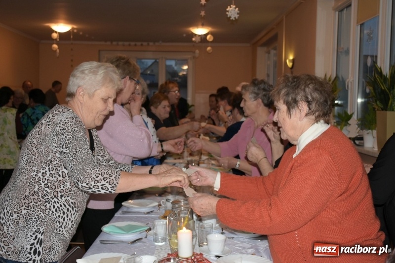 Zdjęcie w galerii na portalu naszraciborz.pl: Gdy pierwsza gwiazdka na niebie zabłyśnie...  wiadomości z regionu