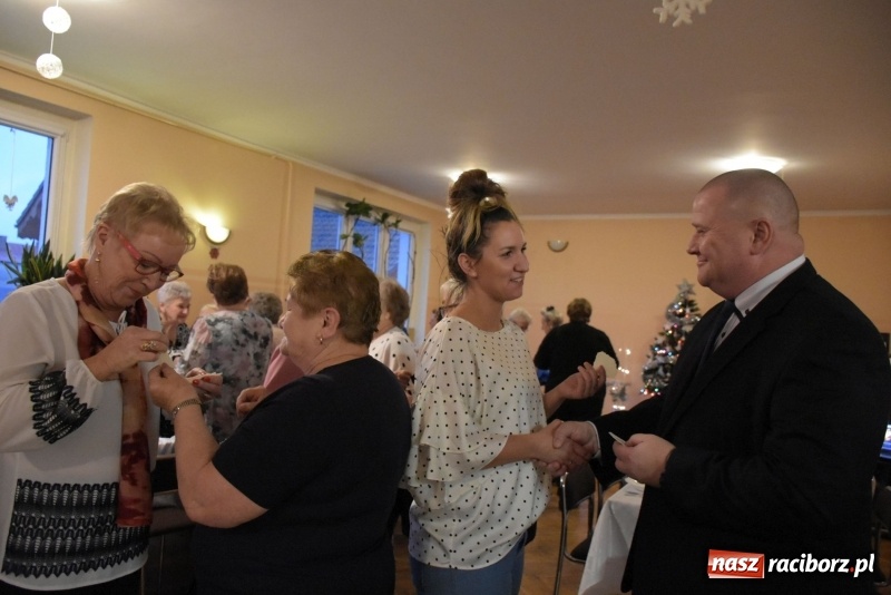 Zdjęcie w galerii na portalu naszraciborz.pl: Gdy pierwsza gwiazdka na niebie zabłyśnie...  wiadomości z regionu