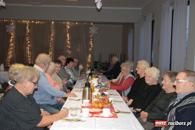 Zdjęcie w galerii na portalu naszraciborz.pl: Gdy pierwsza gwiazdka na niebie zabłyśnie...  wiadomości z regionu