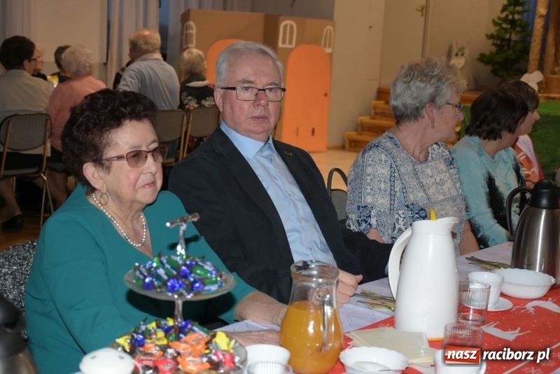 Zdjęcie w galerii na portalu naszraciborz.pl: Gdy pierwsza gwiazdka na niebie zabłyśnie...  wiadomości z regionu