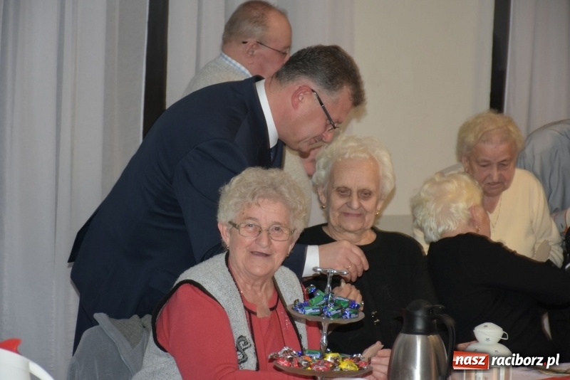 Zdjęcie w galerii na portalu naszraciborz.pl: Gdy pierwsza gwiazdka na niebie zabłyśnie...  wiadomości z regionu