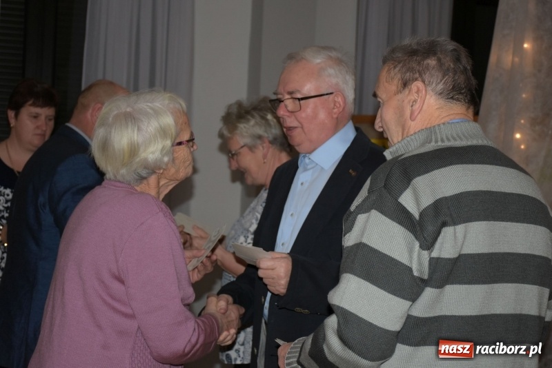 Zdjęcie w galerii na portalu naszraciborz.pl: Gdy pierwsza gwiazdka na niebie zabłyśnie...  wiadomości z regionu