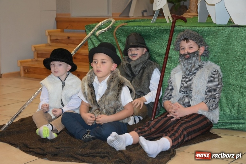 Zdjęcie w galerii na portalu naszraciborz.pl: Gdy pierwsza gwiazdka na niebie zabłyśnie...  wiadomości z regionu