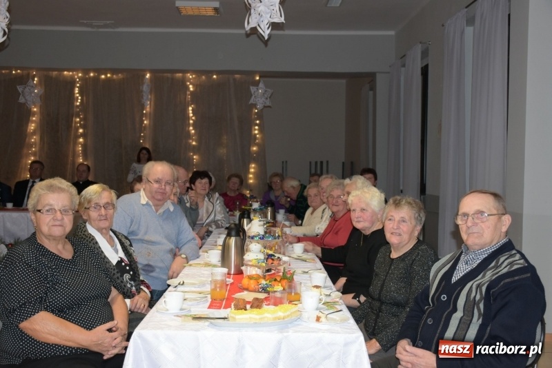 Zdjęcie w galerii na portalu naszraciborz.pl: Gdy pierwsza gwiazdka na niebie zabłyśnie...  wiadomości z regionu