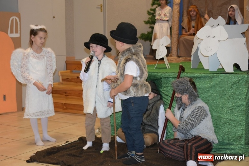 Zdjęcie w galerii na portalu naszraciborz.pl: Gdy pierwsza gwiazdka na niebie zabłyśnie...  wiadomości z regionu