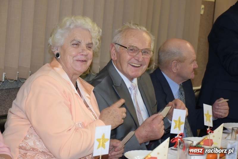 Zdjęcie w galerii na portalu naszraciborz.pl: Gdy pierwsza gwiazdka na niebie zabłyśnie...  wiadomości z regionu