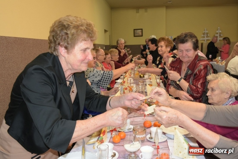 Zdjęcie w galerii na portalu naszraciborz.pl: Gdy pierwsza gwiazdka na niebie zabłyśnie...  wiadomości z regionu