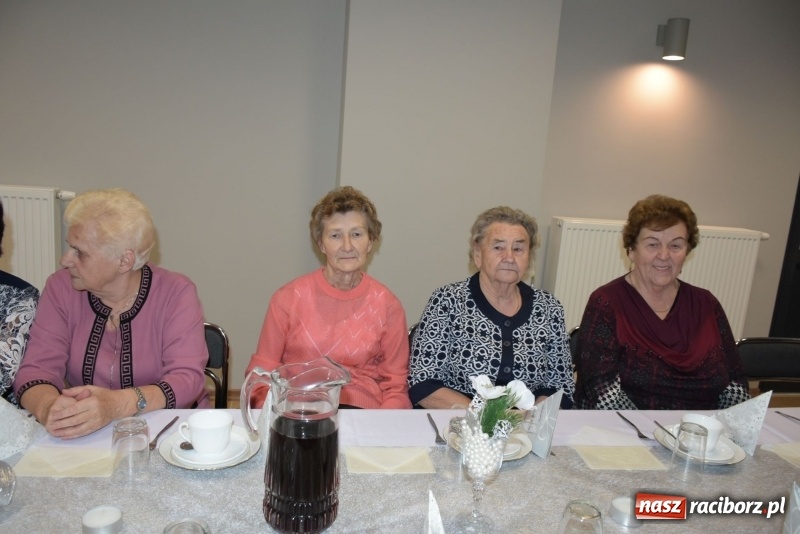 Zdjęcie w galerii na portalu naszraciborz.pl: Gdy pierwsza gwiazdka na niebie zabłyśnie...  wiadomości z regionu