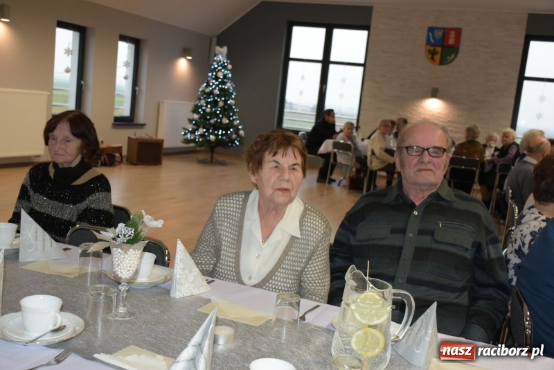 Zdjęcie w galerii na portalu naszraciborz.pl: Gdy pierwsza gwiazdka na niebie zabłyśnie...  wiadomości z regionu