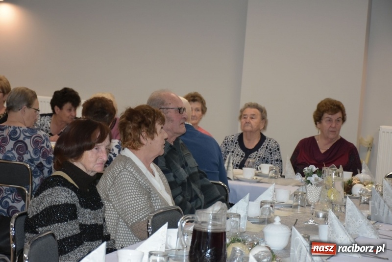 Zdjęcie w galerii na portalu naszraciborz.pl: Gdy pierwsza gwiazdka na niebie zabłyśnie...  wiadomości z regionu