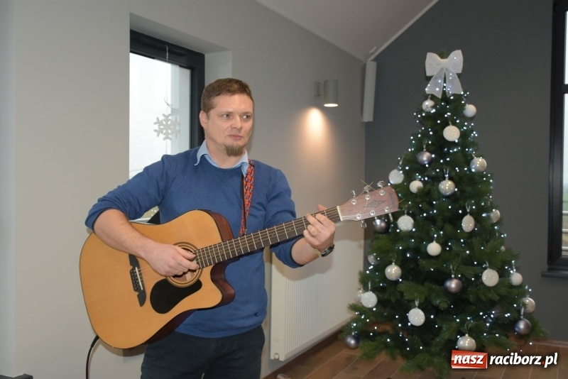 Zdjęcie w galerii na portalu naszraciborz.pl: Gdy pierwsza gwiazdka na niebie zabłyśnie...  wiadomości z regionu