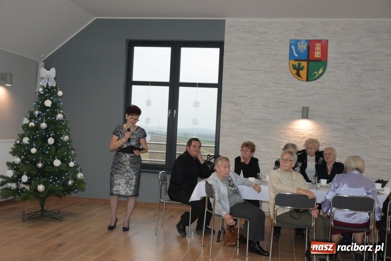 Zdjęcie w galerii na portalu naszraciborz.pl: Gdy pierwsza gwiazdka na niebie zabłyśnie...  wiadomości z regionu