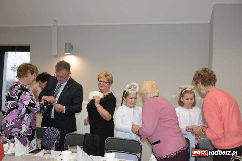 Zdjęcie w galerii na portalu naszraciborz.pl: Gdy pierwsza gwiazdka na niebie zabłyśnie...  wiadomości z regionu