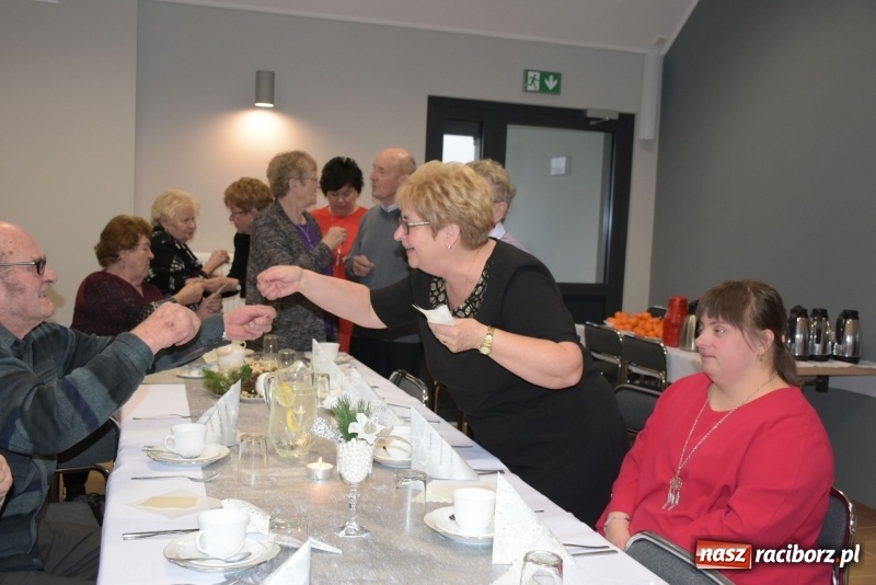 Zdjęcie w galerii na portalu naszraciborz.pl: Gdy pierwsza gwiazdka na niebie zabłyśnie...  wiadomości z regionu