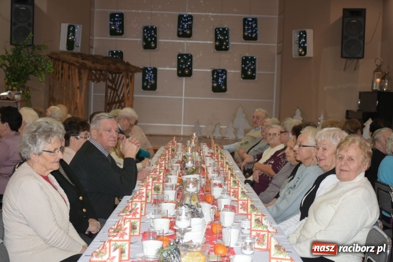 Zdjęcie w galerii na portalu naszraciborz.pl: Gdy pierwsza gwiazdka na niebie zabłyśnie...  wiadomości z regionu