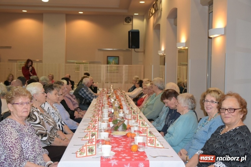 Zdjęcie w galerii na portalu naszraciborz.pl: Gdy pierwsza gwiazdka na niebie zabłyśnie...  wiadomości z regionu