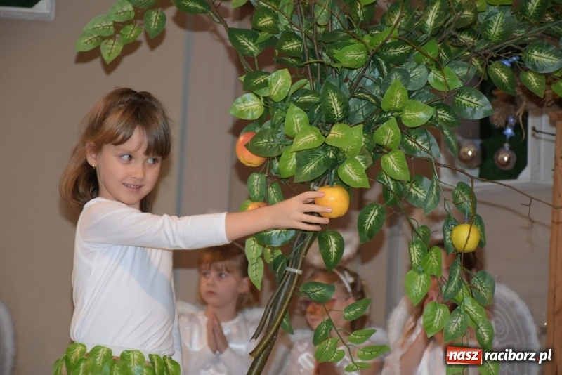 Zdjęcie w galerii na portalu naszraciborz.pl: Gdy pierwsza gwiazdka na niebie zabłyśnie...  wiadomości z regionu