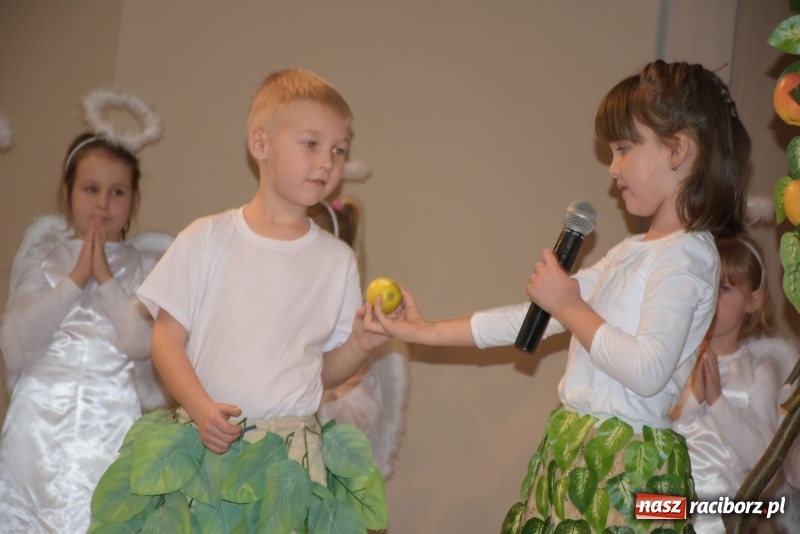 Zdjęcie w galerii na portalu naszraciborz.pl: Gdy pierwsza gwiazdka na niebie zabłyśnie...  wiadomości z regionu