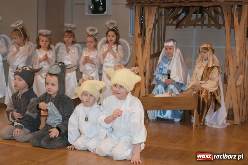 Zdjęcie w galerii na portalu naszraciborz.pl: Gdy pierwsza gwiazdka na niebie zabłyśnie...  wiadomości z regionu