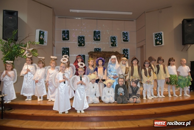 Zdjęcie w galerii na portalu naszraciborz.pl: Gdy pierwsza gwiazdka na niebie zabłyśnie...  wiadomości z regionu