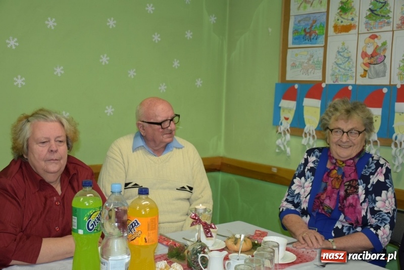 Zdjęcie w galerii na portalu naszraciborz.pl: Gdy pierwsza gwiazdka na niebie zabłyśnie...  wiadomości z regionu