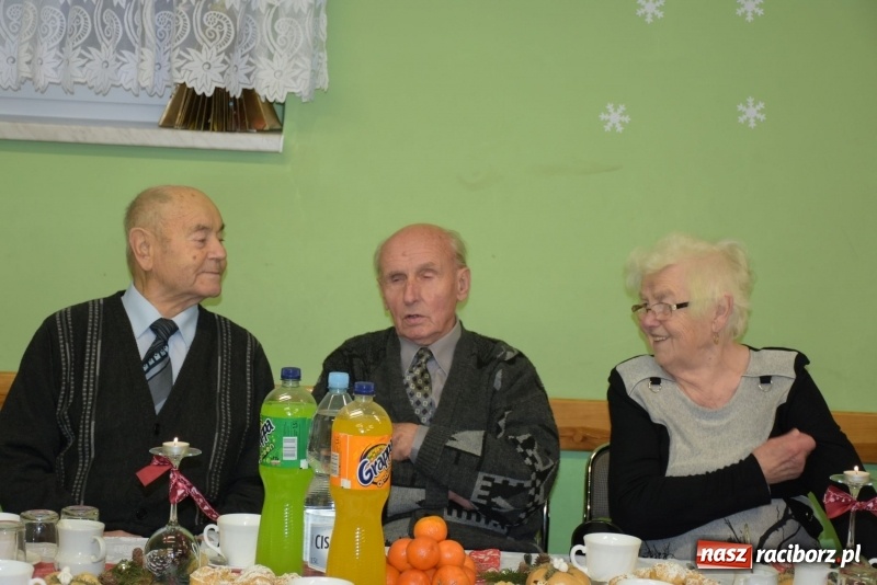 Zdjęcie w galerii na portalu naszraciborz.pl: Gdy pierwsza gwiazdka na niebie zabłyśnie...  wiadomości z regionu