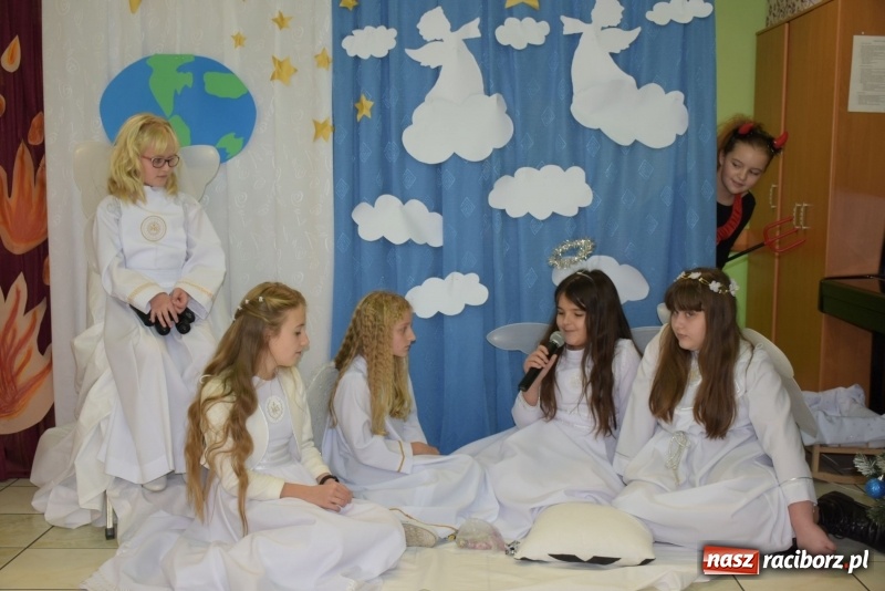 Zdjęcie w galerii na portalu naszraciborz.pl: Gdy pierwsza gwiazdka na niebie zabłyśnie...  wiadomości z regionu