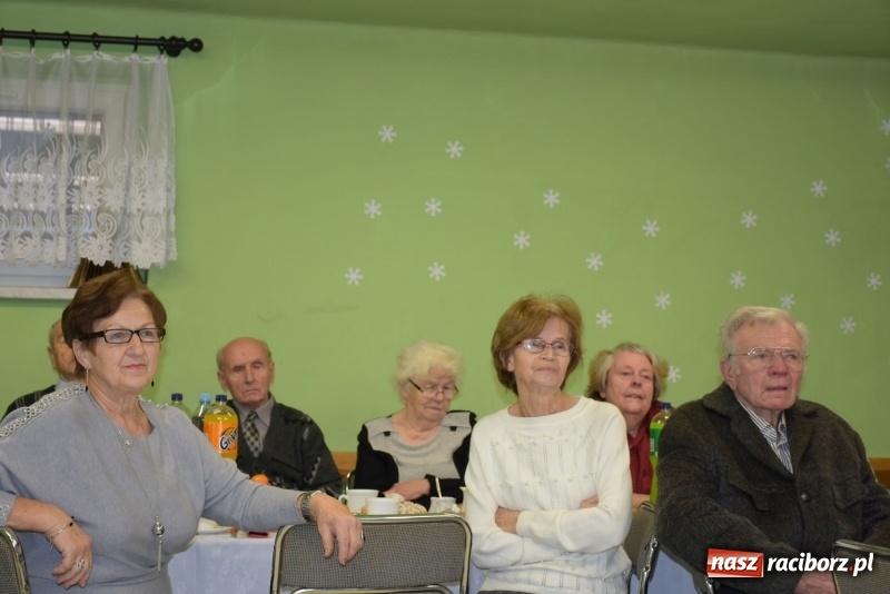 Zdjęcie w galerii na portalu naszraciborz.pl: Gdy pierwsza gwiazdka na niebie zabłyśnie...  wiadomości z regionu