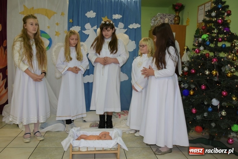 Zdjęcie w galerii na portalu naszraciborz.pl: Gdy pierwsza gwiazdka na niebie zabłyśnie...  wiadomości z regionu