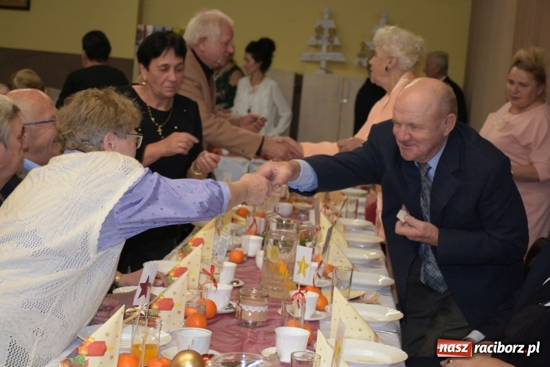 Zdjęcie w galerii na portalu naszraciborz.pl: Gdy pierwsza gwiazdka na niebie zabłyśnie...  wiadomości z regionu