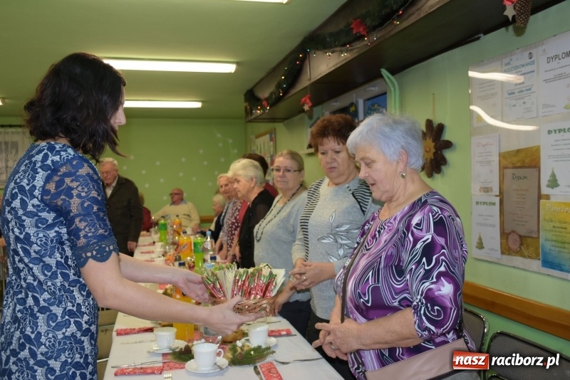 Zdjęcie w galerii na portalu naszraciborz.pl: Gdy pierwsza gwiazdka na niebie zabłyśnie...  wiadomości z regionu