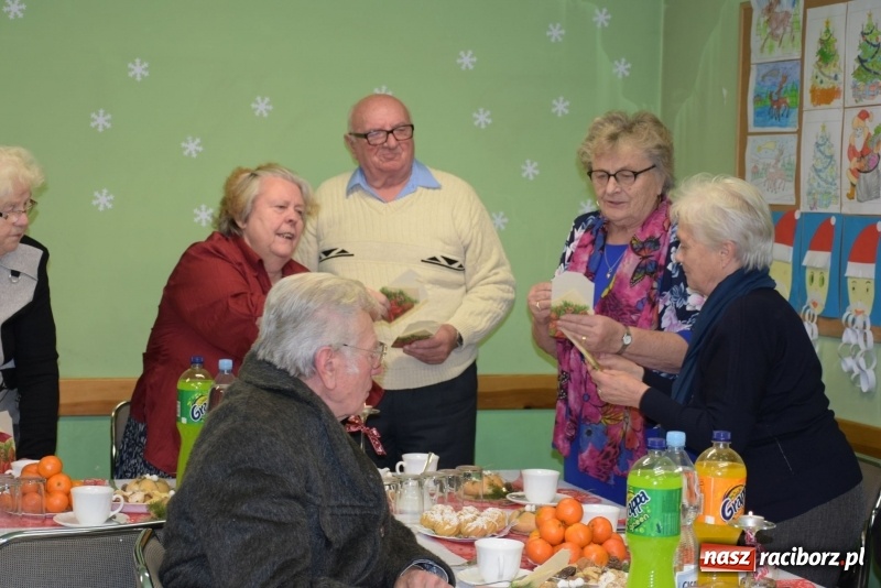 Zdjęcie w galerii na portalu naszraciborz.pl: Gdy pierwsza gwiazdka na niebie zabłyśnie...  wiadomości z regionu