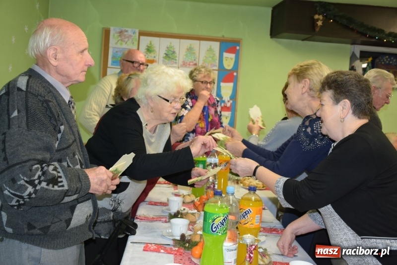 Zdjęcie w galerii na portalu naszraciborz.pl: Gdy pierwsza gwiazdka na niebie zabłyśnie...  wiadomości z regionu