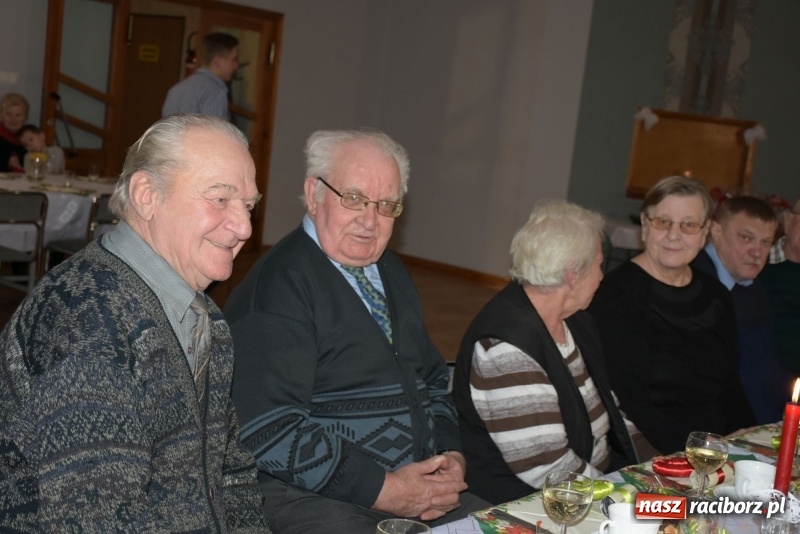 Zdjęcie w galerii na portalu naszraciborz.pl: Gdy pierwsza gwiazdka na niebie zabłyśnie...  wiadomości z regionu