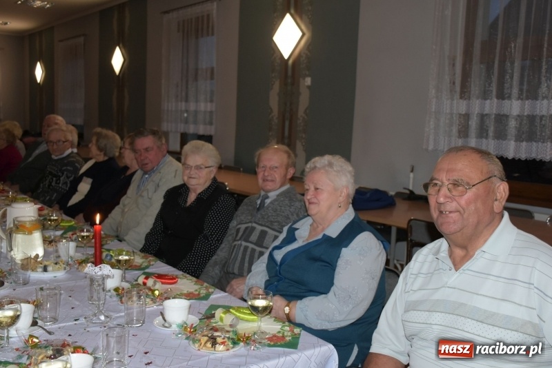 Zdjęcie w galerii na portalu naszraciborz.pl: Gdy pierwsza gwiazdka na niebie zabłyśnie...  wiadomości z regionu