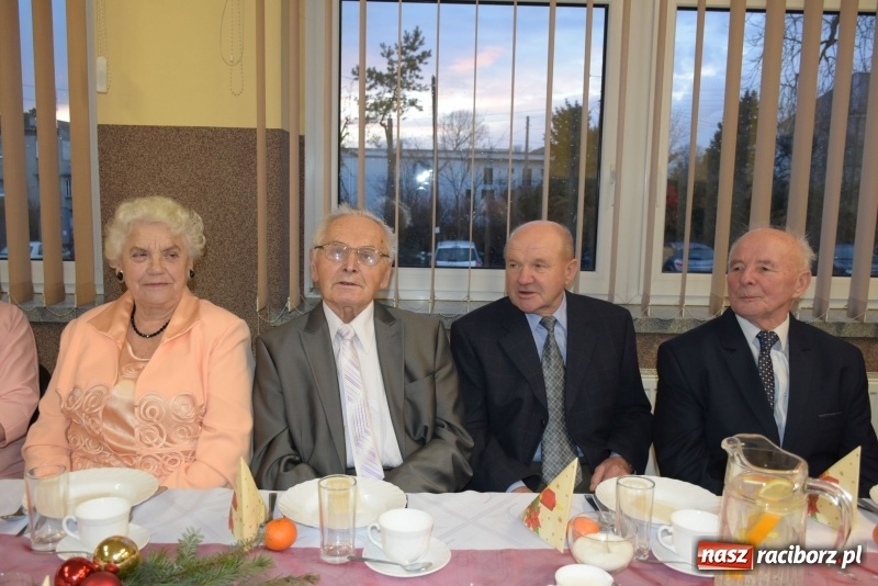 Zdjęcie w galerii na portalu naszraciborz.pl: Gdy pierwsza gwiazdka na niebie zabłyśnie...  wiadomości z regionu